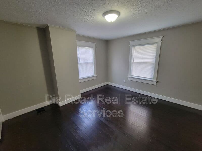 Dayton House: 604 Cambridge Avenue