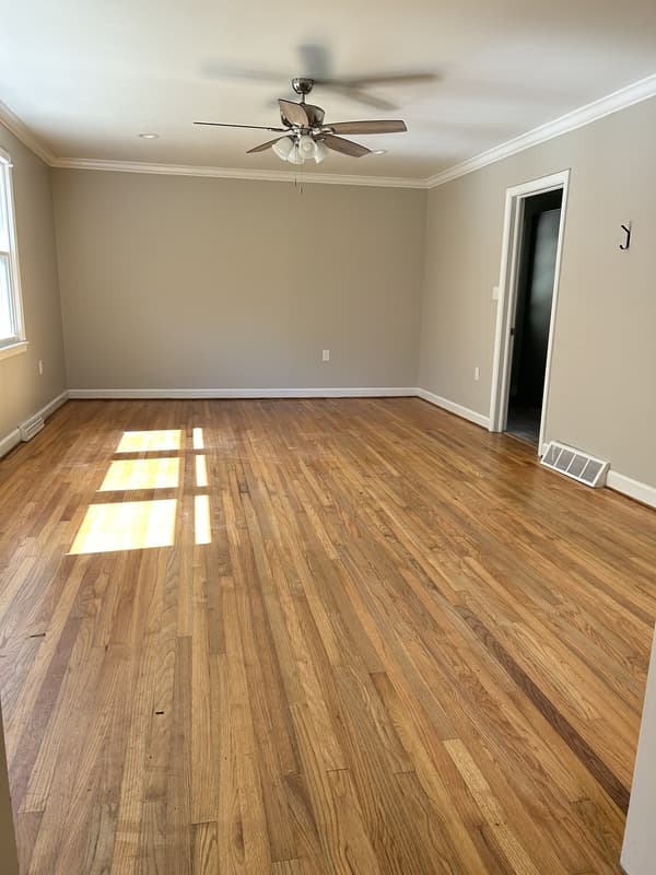 Greenville House: 105 Spring Valley Road