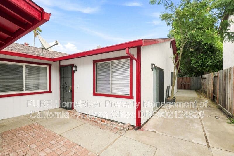 Antioch House: 2121 Banyan Way