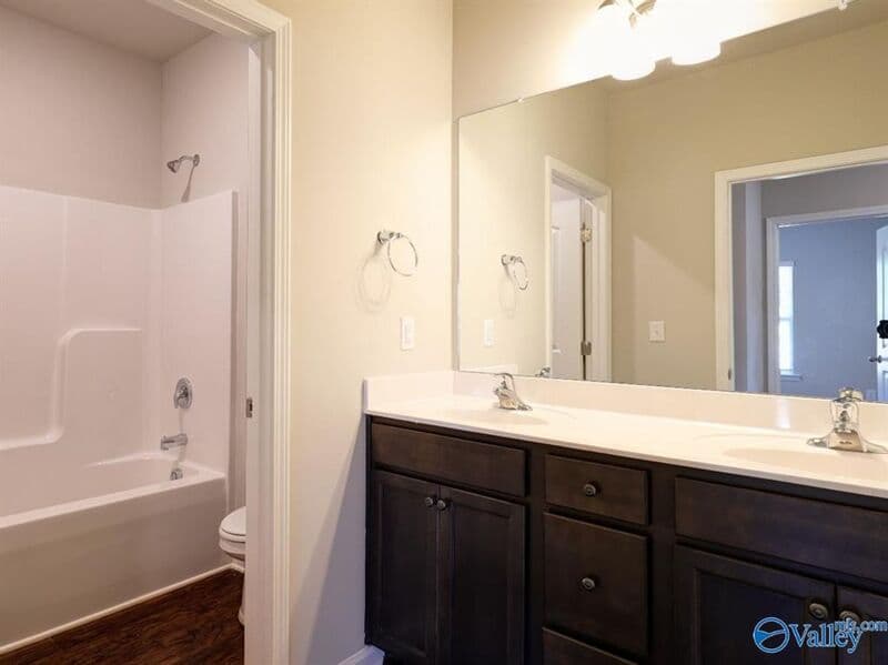 Harvest House: 128 Oak Fletcher Drive
