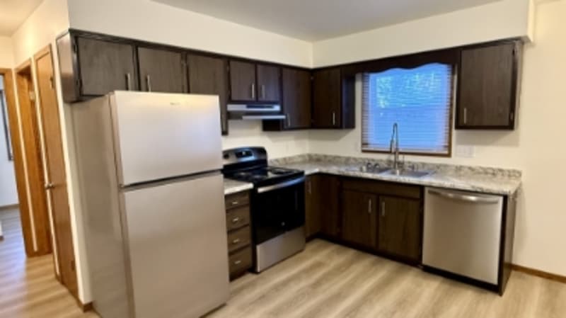 Oshkosh Condo: 2010-2012 Parkside Drive - 2010