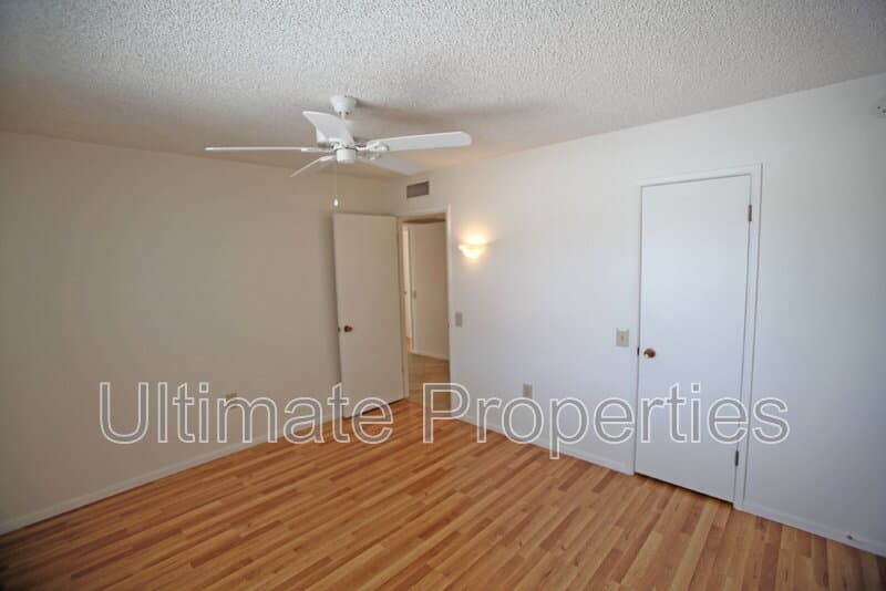 Sun City House: 9859 West Emberwood Drive