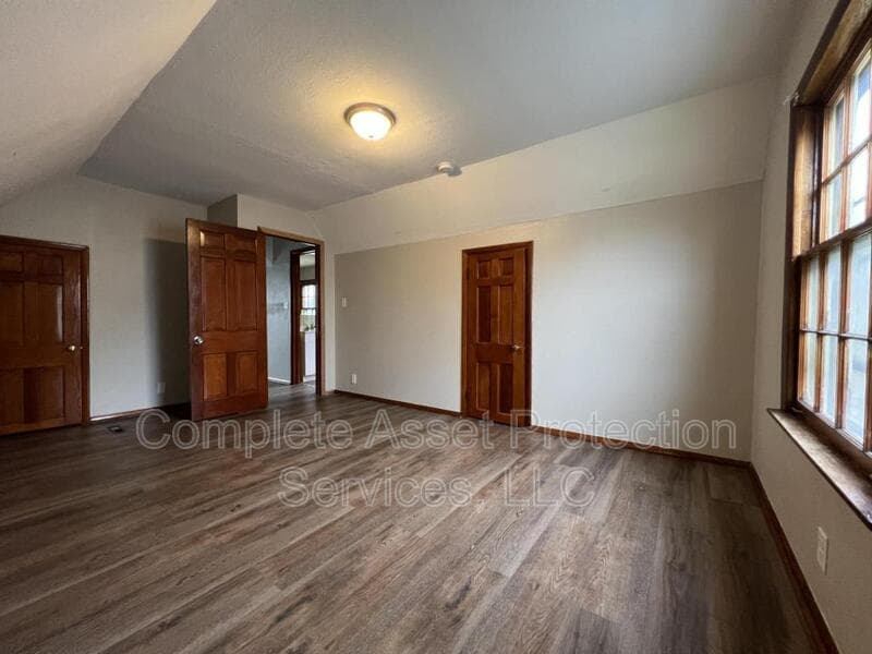 Hammond House: 3103 Crane Place