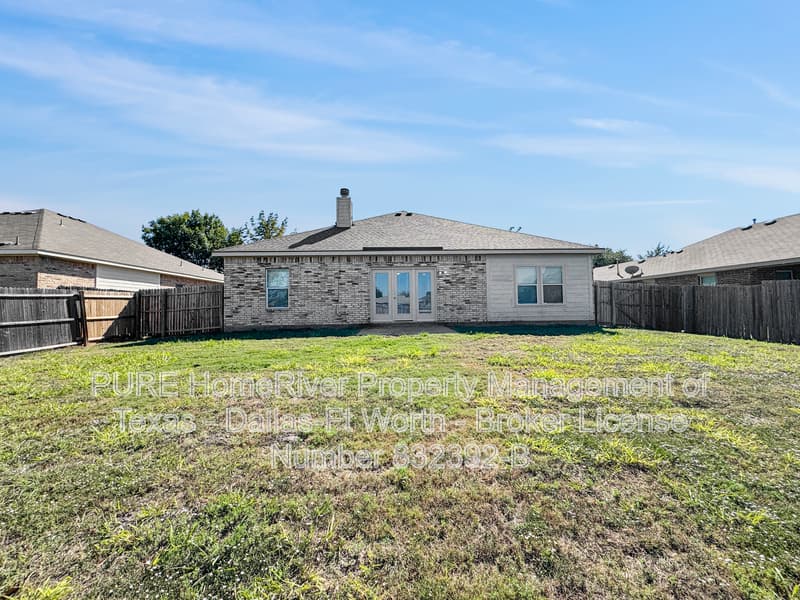 Forney House: 122 Independence Trl