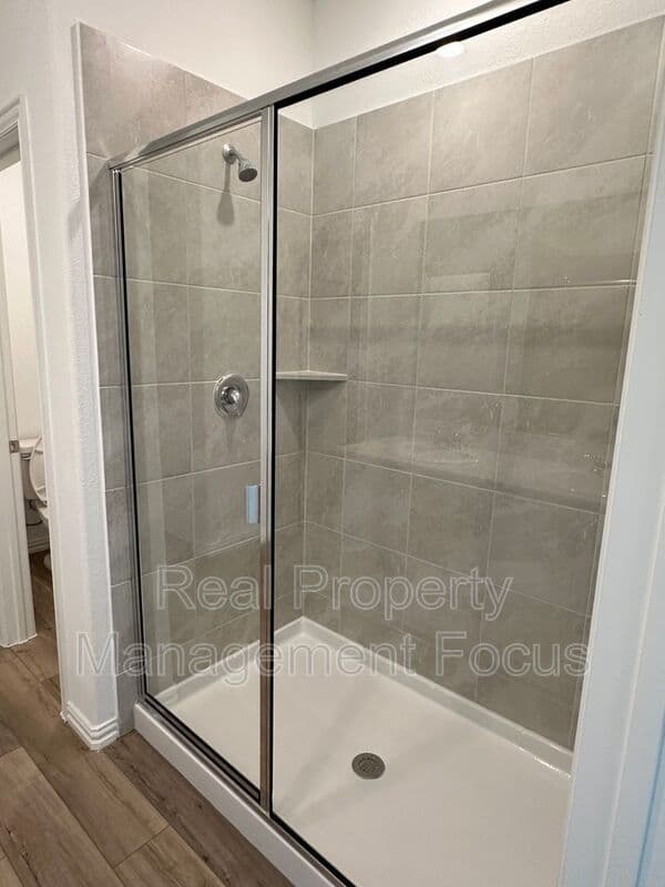 Fate House: 239 Jenkinson Dr