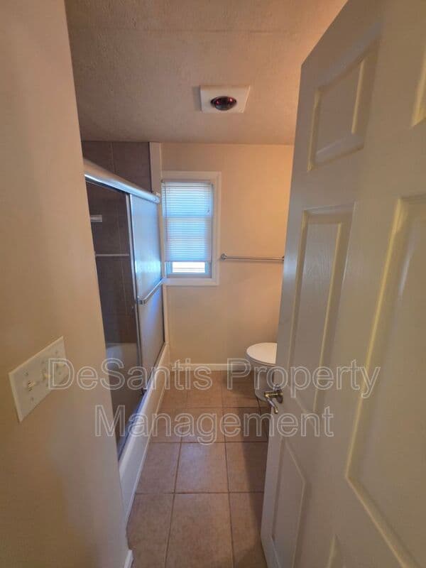 Pittsburgh Condo: 7408 Yale Avenue