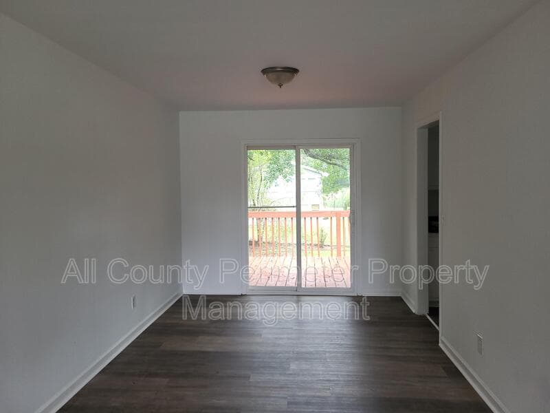 Atlanta House: 6370 Ashdale Drive