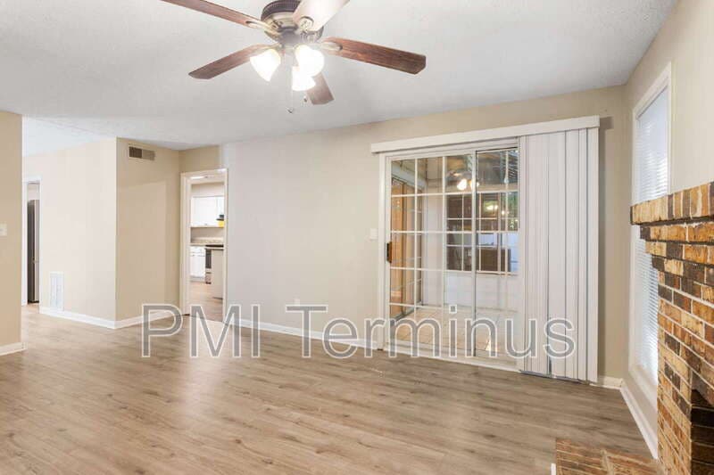 Marietta Townhome: 2672 Moss Lane