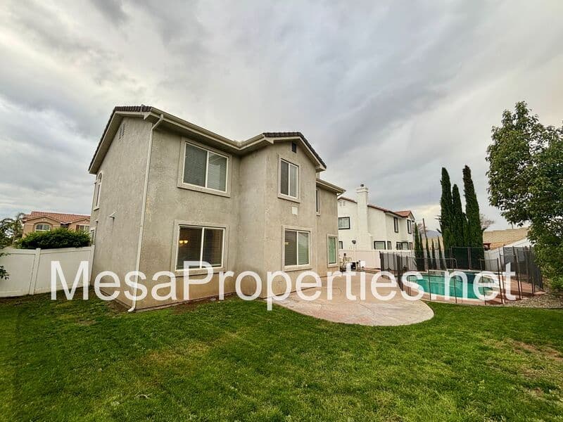 San Bernardino House: 3284 Greystone Rd