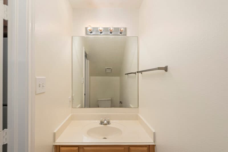 Dickinson Townhome: 2102 St Lucia Calle