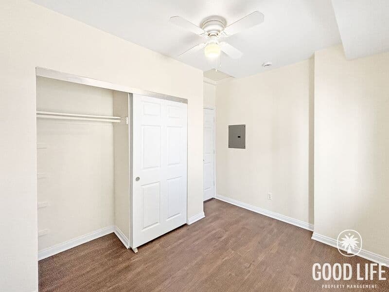San Diego House: 4323 1/2 Cleveland Ave