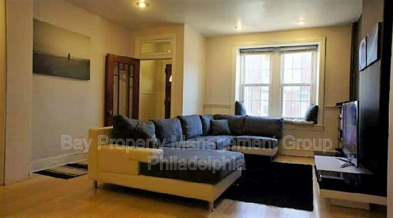 Philadelphia House: 128 Jamestown Ave