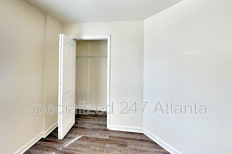 Atlanta House: 232 Chappell Rd NW