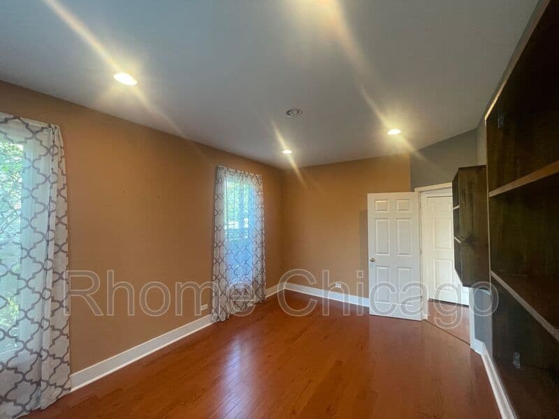 Carol Stream House: 1034 Idaho St.