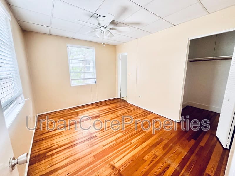 St. Petersburg Condo: 1233 Oak St NE