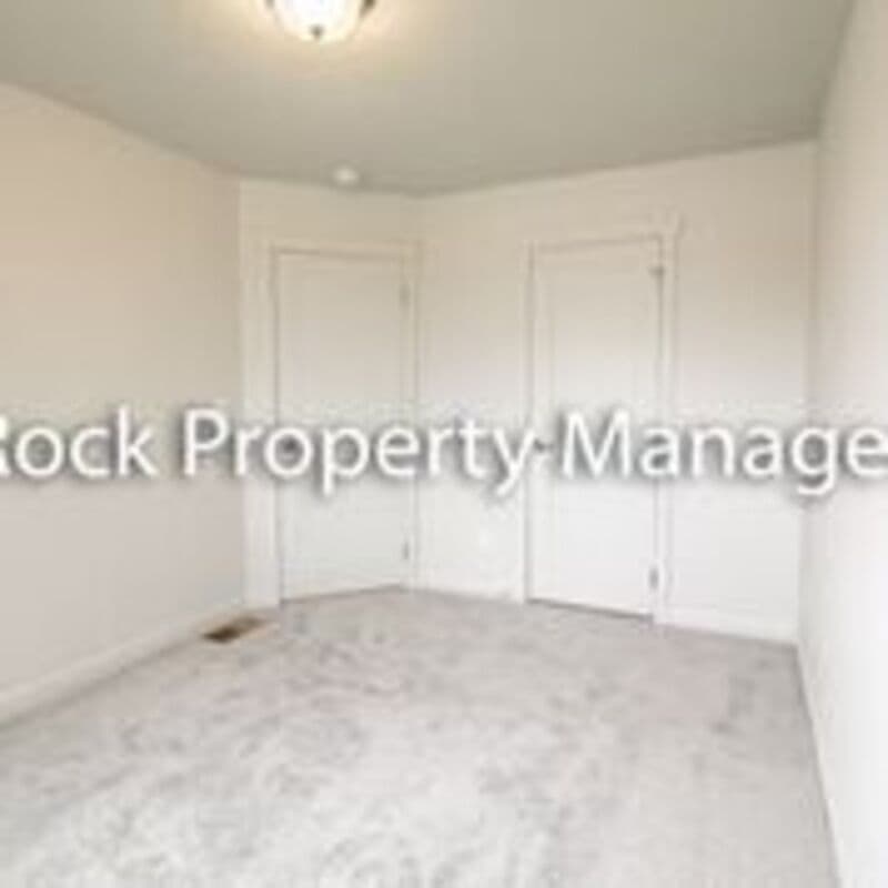 Spokane Valley Condo: 2009 North Flora Road