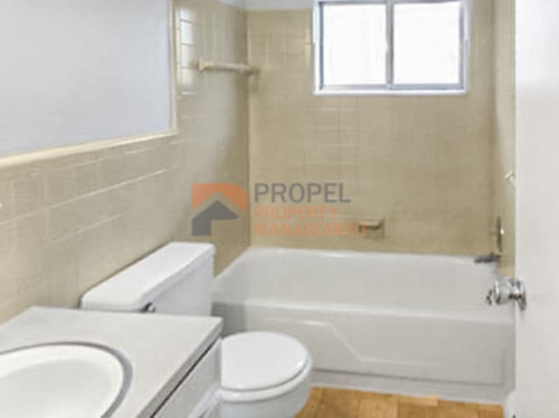 Belleville Condo: 500 N Liberty - 12