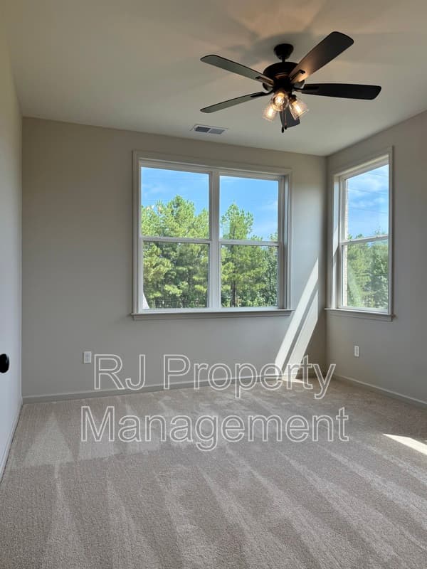 Collierville Townhome: 924 Aldwick Dr