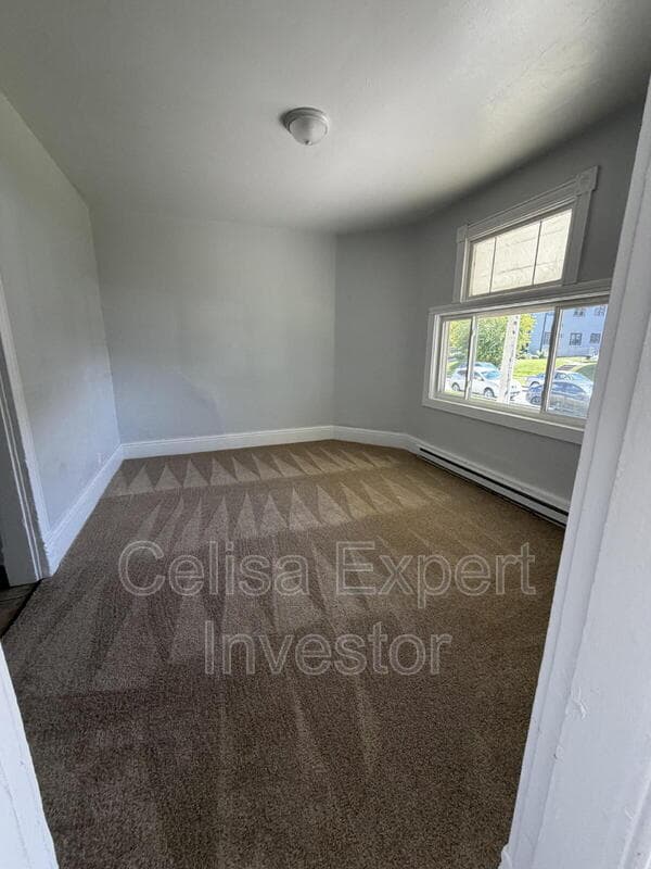 Fort Wayne Condo: 121 East Suttenfield Street