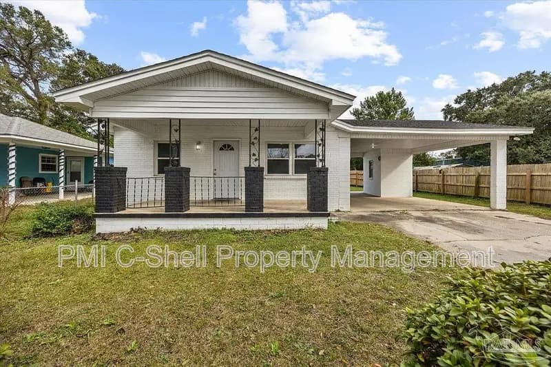 Pensacola House: 3258 Peagler Plaza Rd