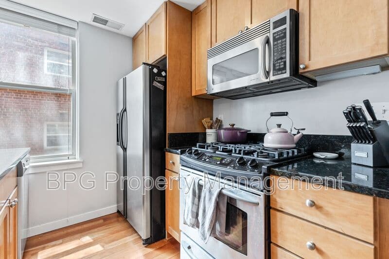 Washington Condo: 2535 13th ST. NW