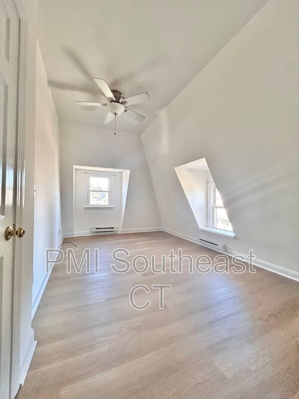 New London Condo: 285 Montauk Avenue