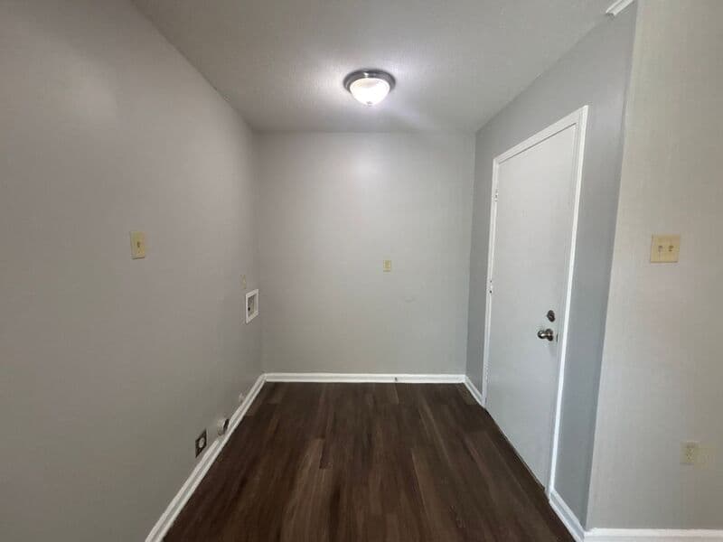 Memphis House: 5197 Chantilly Dr