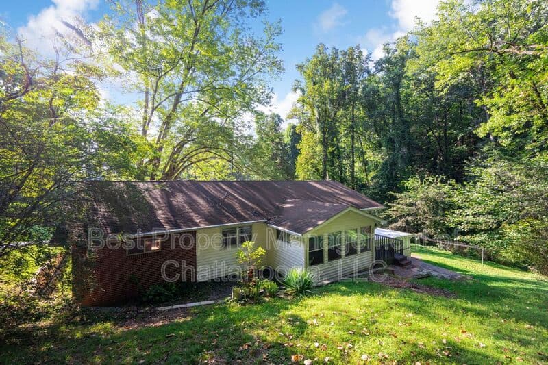 Soddy Daisy House: 9851 Millsaps St