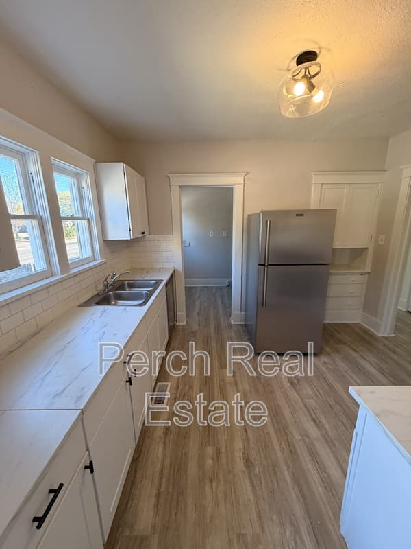 Brighton House: 202 South 6th Avenue - 1