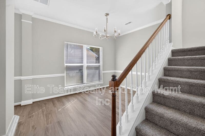 Charlotte House: 9119 Stone Abbey Place