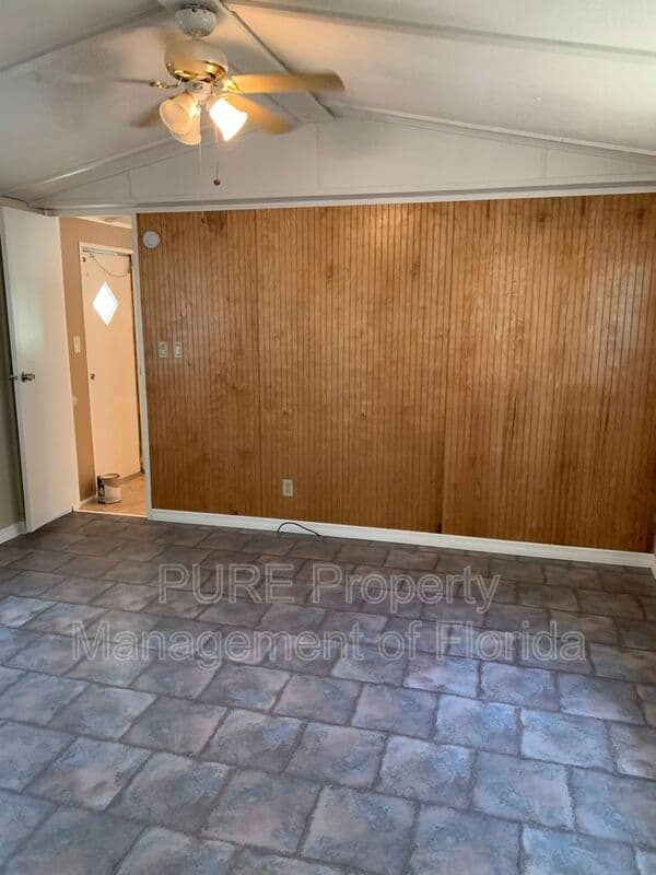 Ocala House: 5401 SE 28th Ct