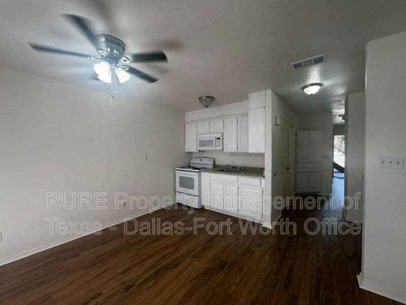 Granbury Condo: 6321 Kelly Drive
