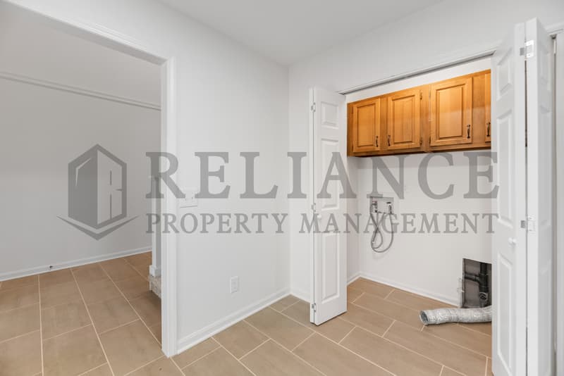Wichita House: 7211 Bainbridge Road