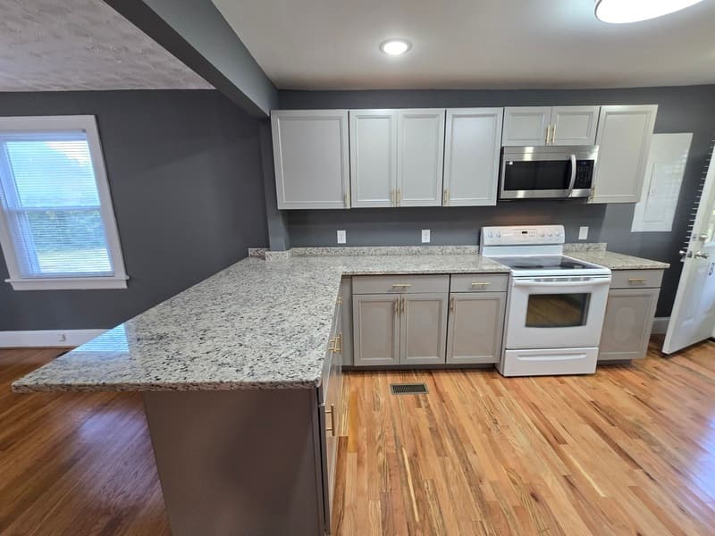 Richmond Condo: 5408 Linwood Ave