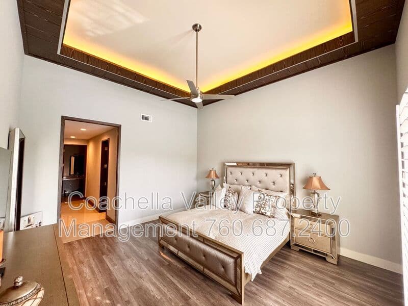 Rancho Mirage House: 21 Lake Shore Dr