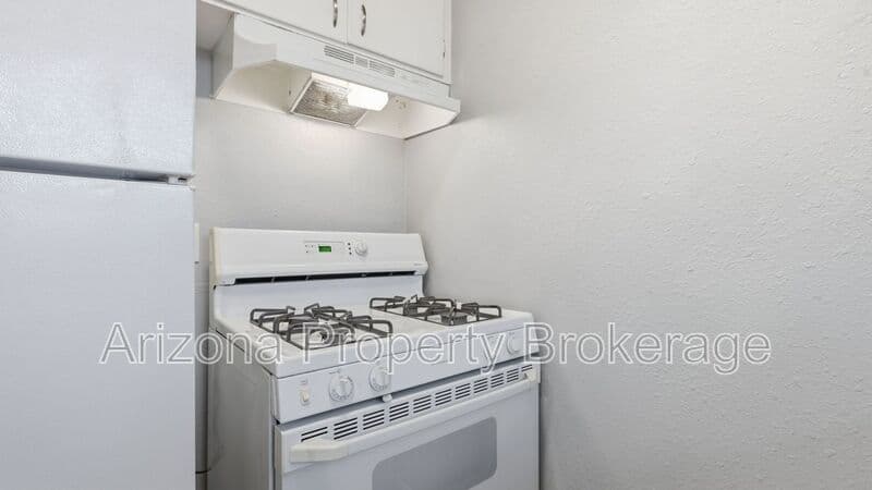 Phoenix Condo: 805 E. Turney Ave.