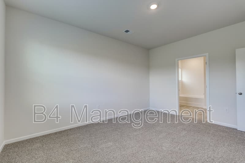 Boiling Springs House: 2159 Springview Ct.