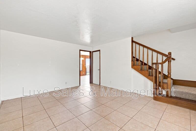 Oklahoma City House: 700 NE 81st Street