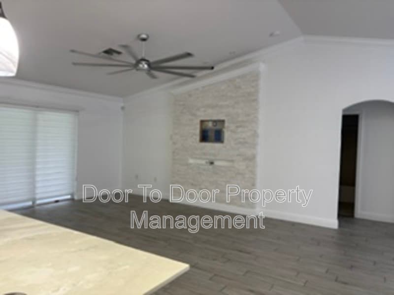 Fort Myers House: 2712 Nature Pointe Loop