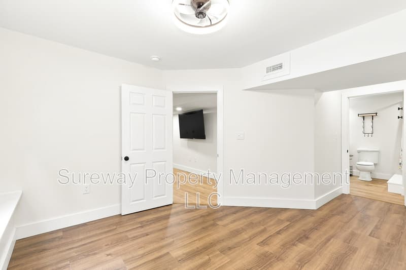Pemberton House: 13 Grist Mill Ct
