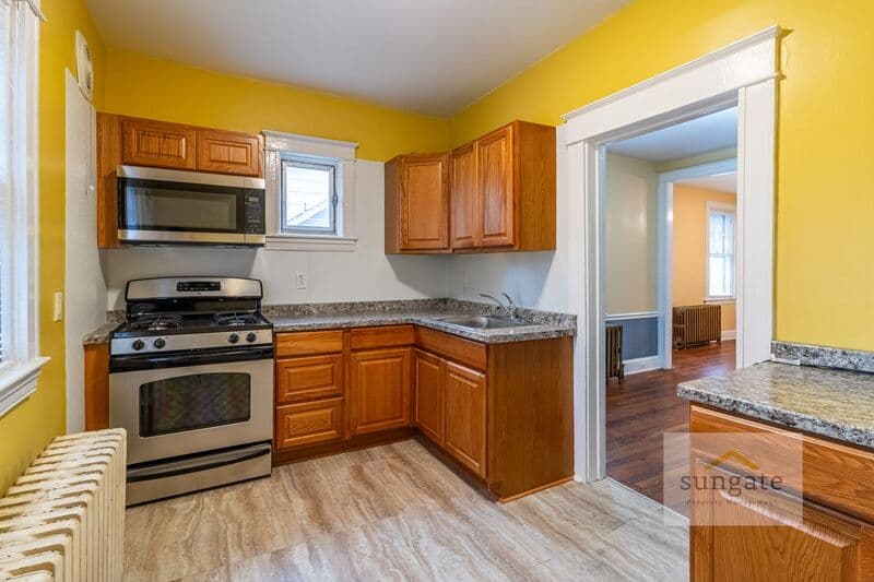 Baltimore Condo: 3218 Evergreen Ave