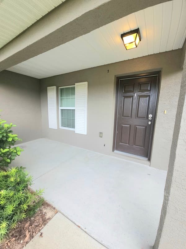 Ocala House: 106 Marion Oaks Pass