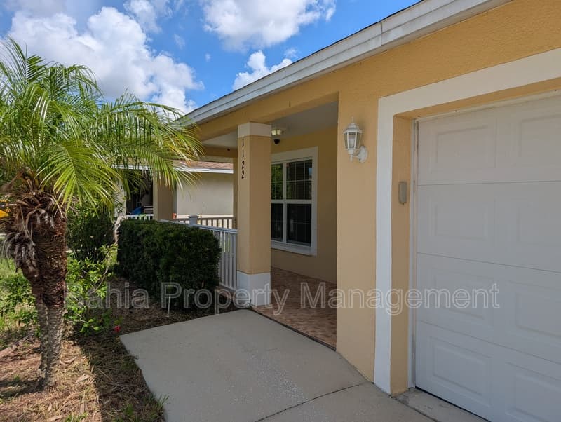 Ruskin House: 1122 Shared Passion St