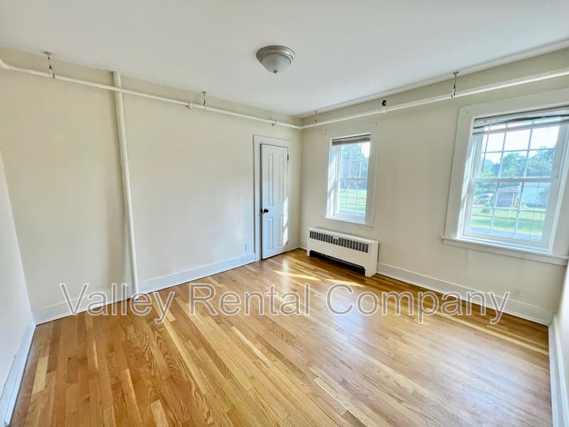 Hadley Condo: 132 Middle Street - 3
