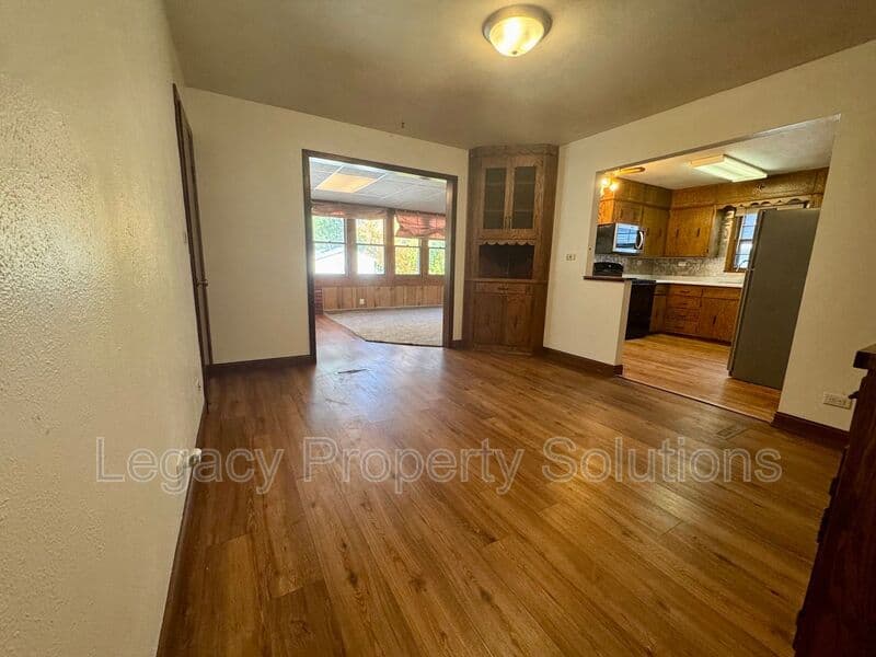 Bismarck House: 612 N 19th St