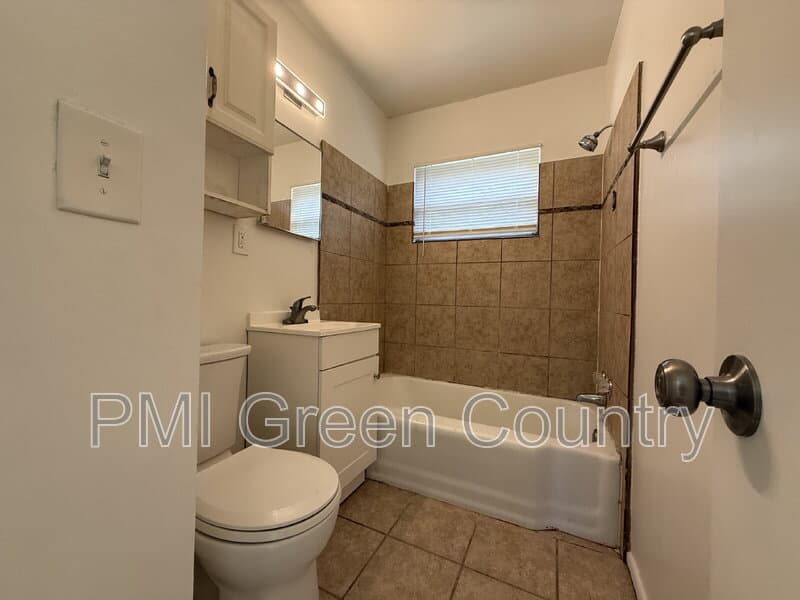 Tulsa House: 1547 E 51st St N