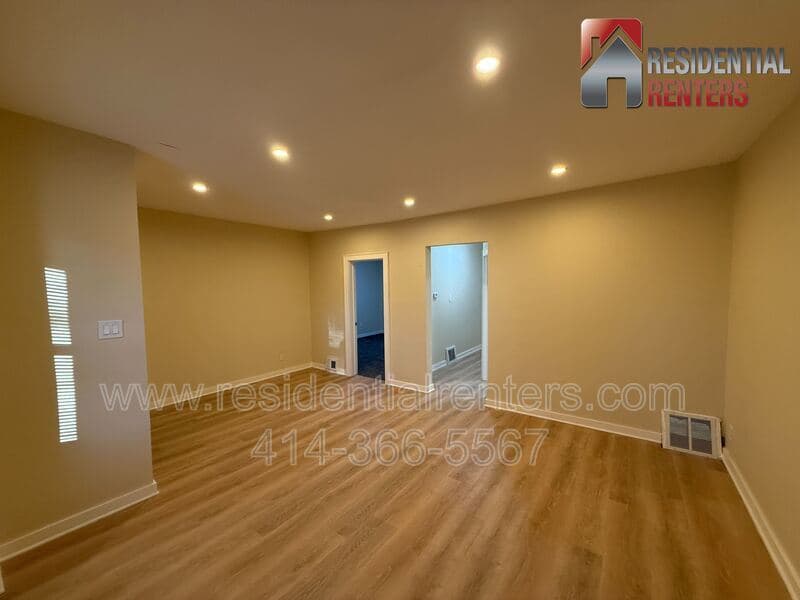 Milwaukee Condo: 3122 N 28th Street