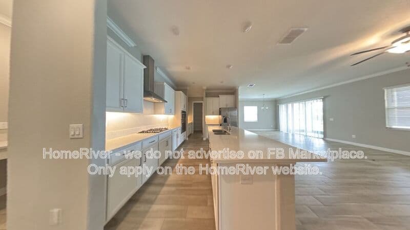 Wimauma House: 5326 Kelper Hook Ct