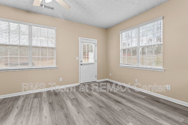Flowery Branch Townhome: 4932 Vireo Dr
