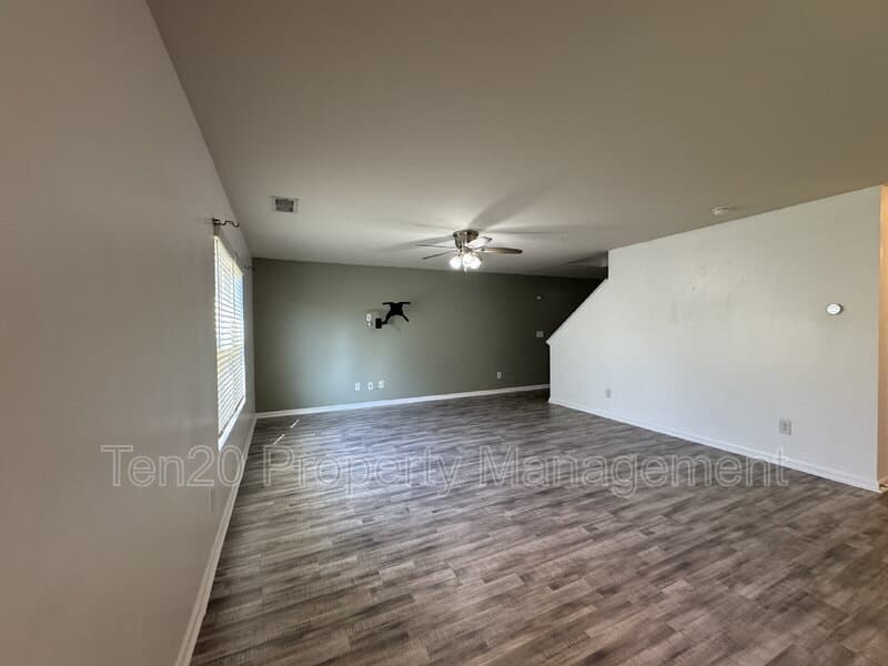 Phenix City House: 318 Irish Lane